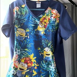 Preowned Minion despicable me scrub top SCRUBS